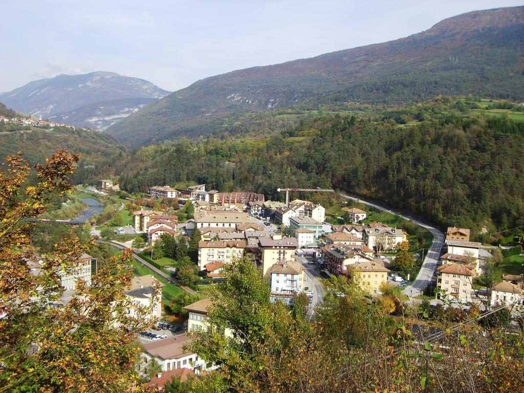 Hotel Posta Comano Terme Exterior photo