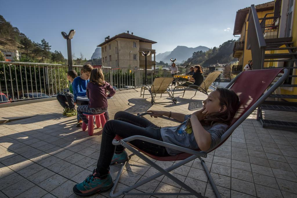 Hotel Posta Comano Terme Exterior photo